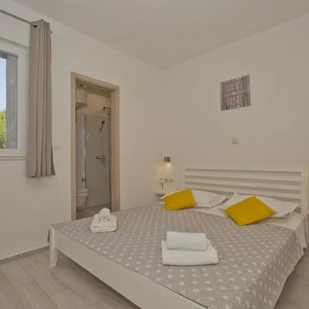 By The Sea Cove Zastupac, Hvar - 8761 *