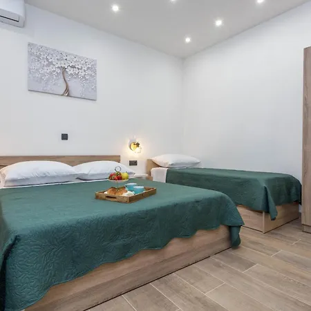 Apartment By The Sea Cove Zastupac, Hvar - 8761 Hvar Town