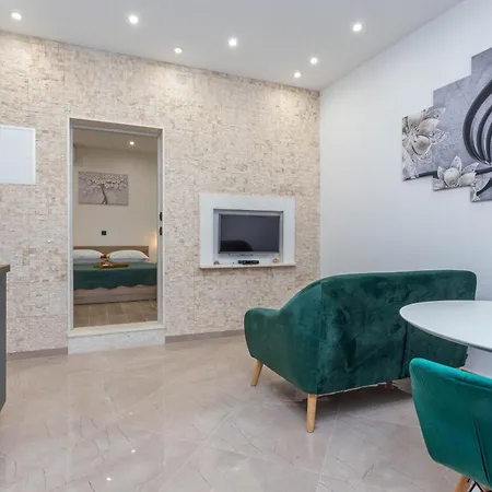 By The Sea Cove Zastupac, Hvar - 8761 *