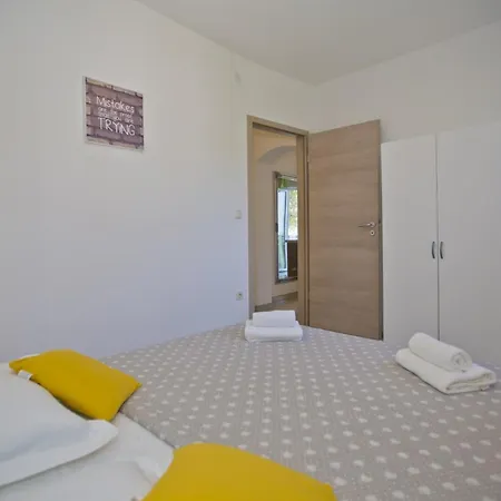 By The Sea Cove Zastupac, Hvar - 8761 Apartment