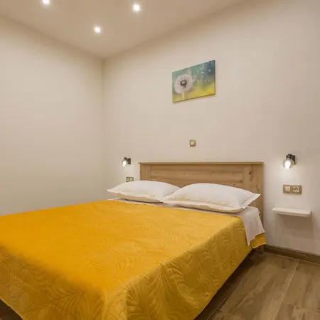 By The Sea Cove Zastupac, Hvar - 8761 Apartment Hvar Town