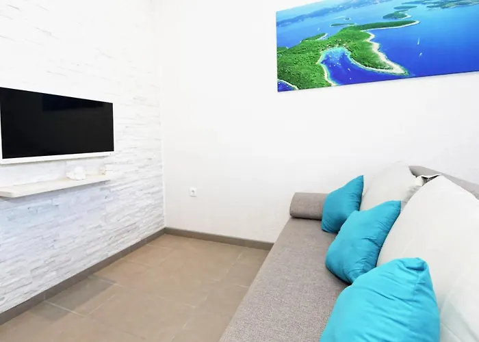 Apartment By The Sea Cove Zastupac, Hvar - 8761