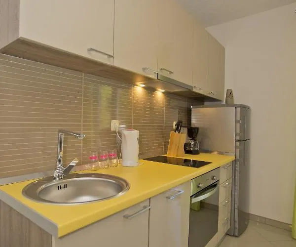 By The Sea Cove Zastupac, Hvar - 8761 Apartment Hvar Town