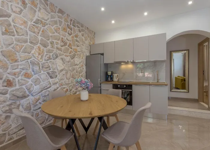 Apartment By The Sea Cove Zastupac, Hvar - 8761 *